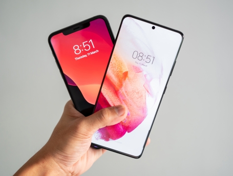 Samsung vs. iPhone